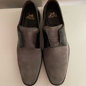 New never worn Johnston & Murphy shoes